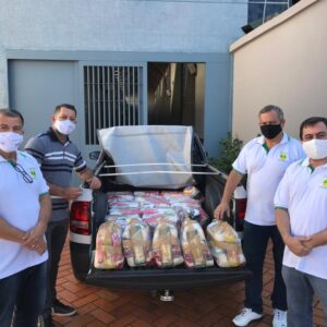 Entrega de 20 cestas básicas na Paroquia Nossa Senhora de Fátima